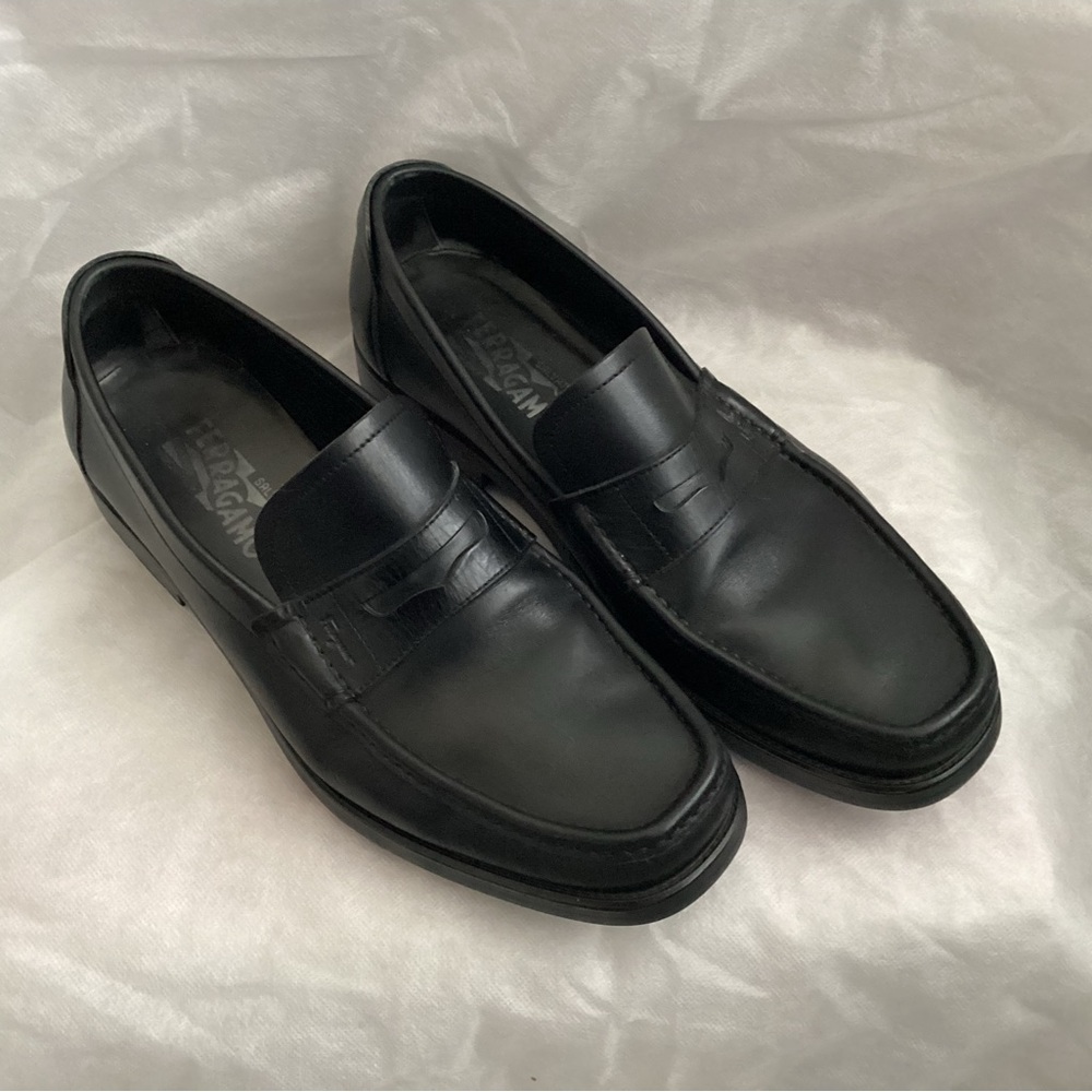 Salvatore Ferragamo Black Leather Casual Penny Loafers, Size 9